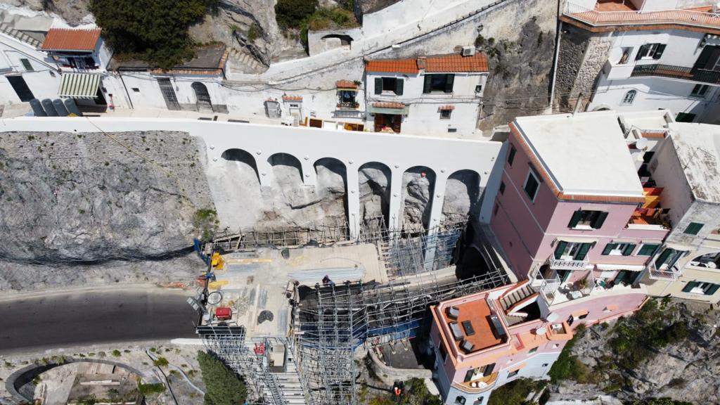 Ricostruzione della Strada Statale 163 e della galleria ad Amalfi
